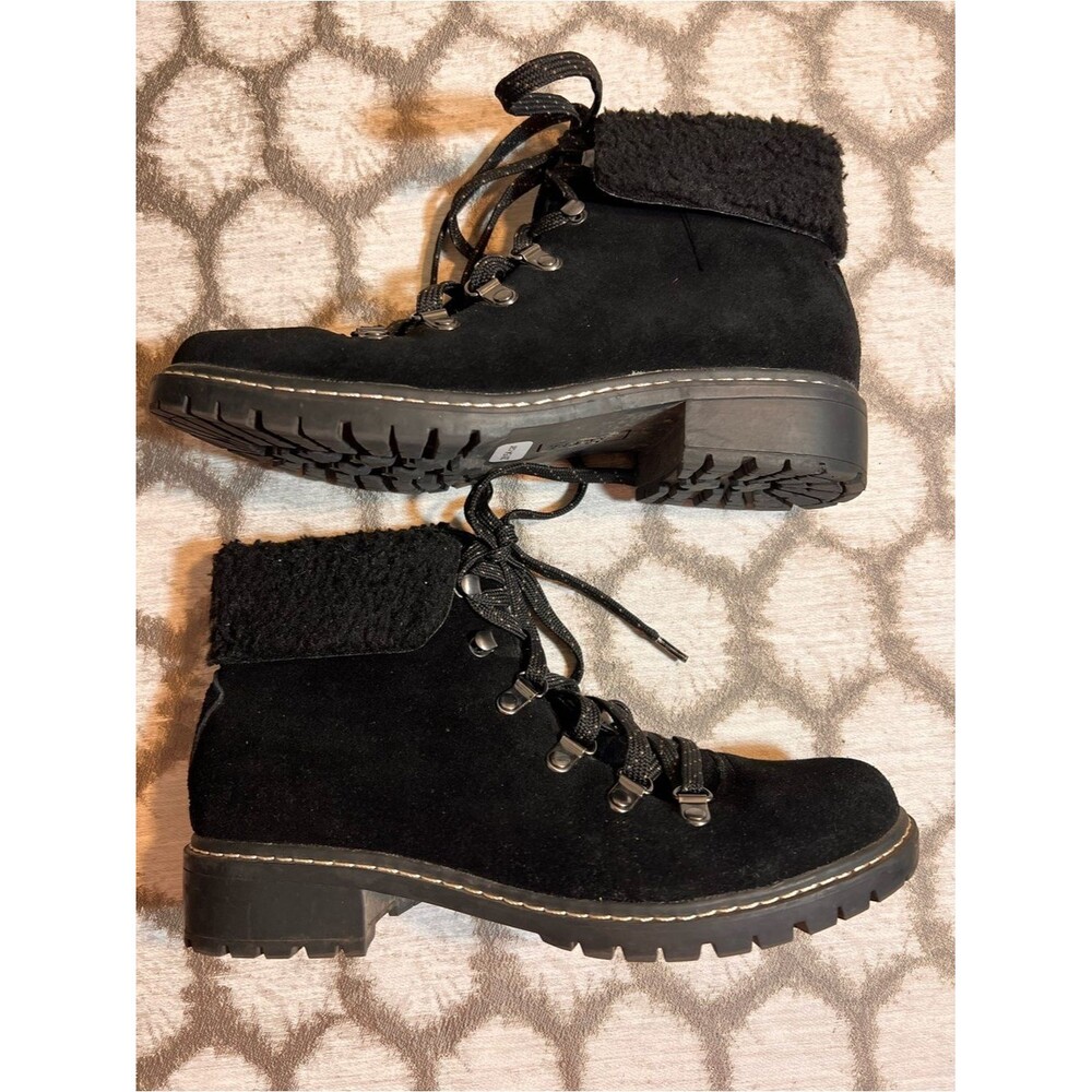 G.H. Bass & Co. Black Suede Lace-Up Ankle Boots with Faux Shearling Collar 7